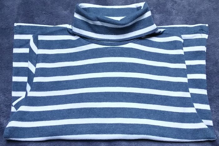 T-shirt / sous pull col montant