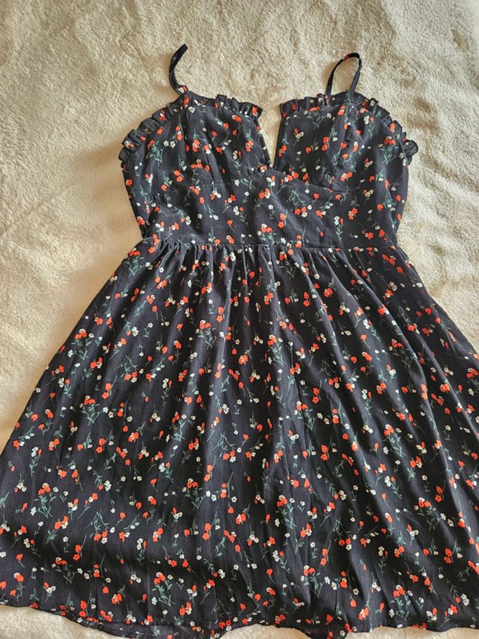 Robe courte fleurie façon bustier Shein