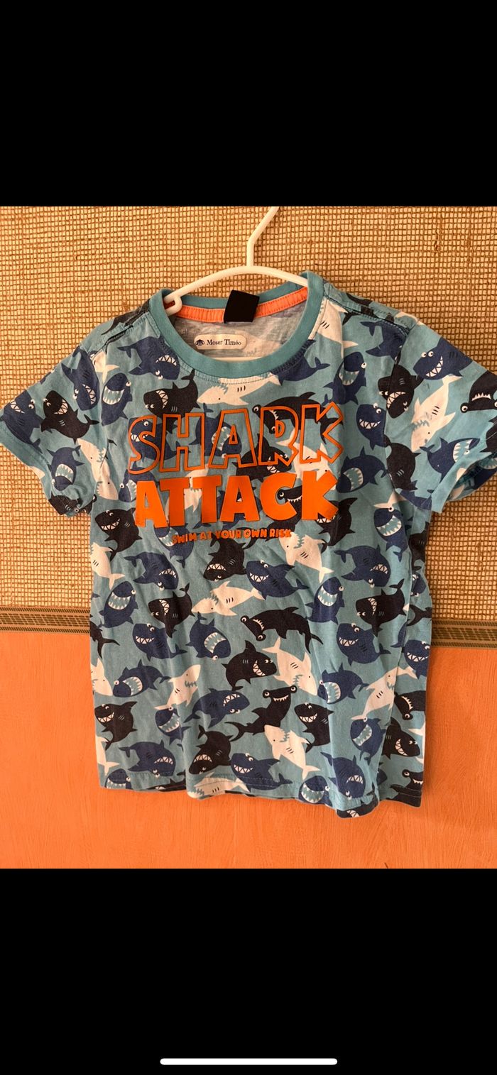 Tee-shirts requin