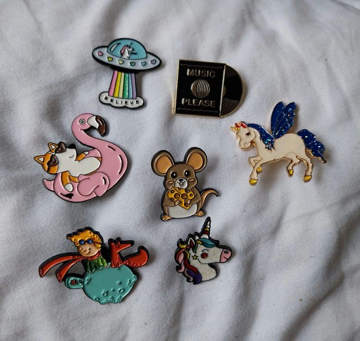 Jolis pinsle petit prince, licorne, ovni, souris