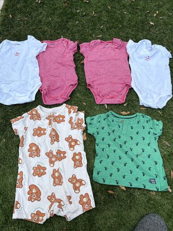 Lot de 6 vêtements Kiabi en 12 mois