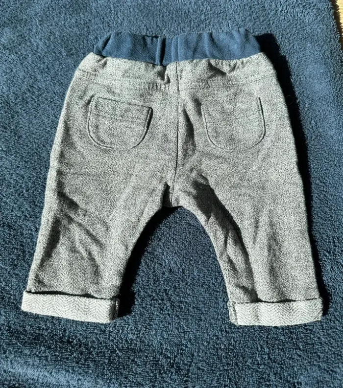 Pantalon 3 mois - photo numéro 3