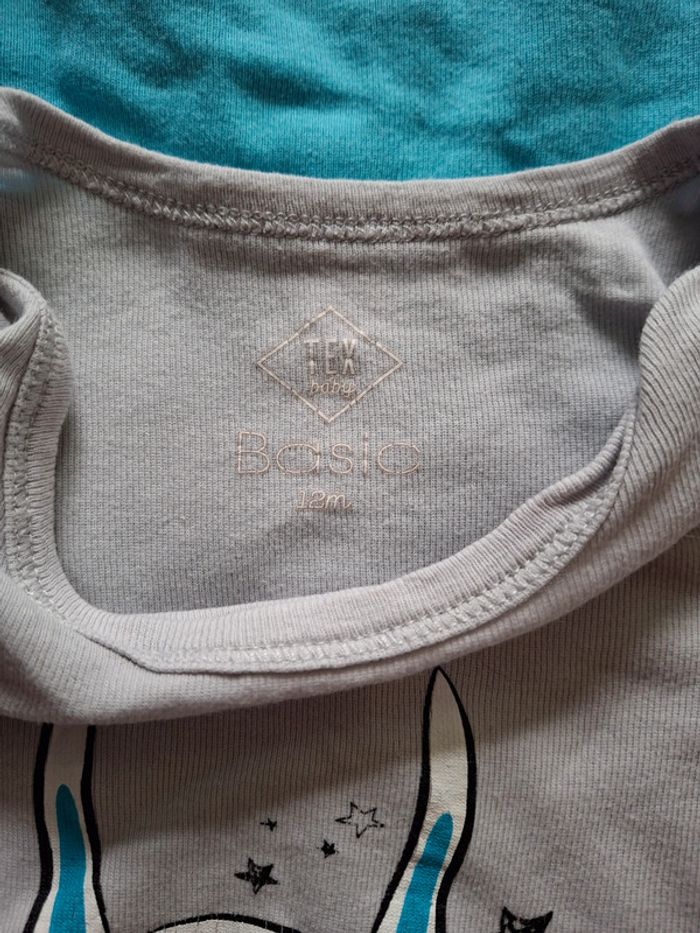 Lot de 4 bodies 12 mois - photo numéro 3