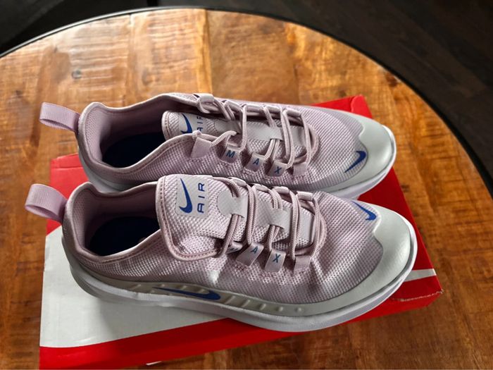 Baskets Air Max. P.38,5 Neuves - photo numéro 4