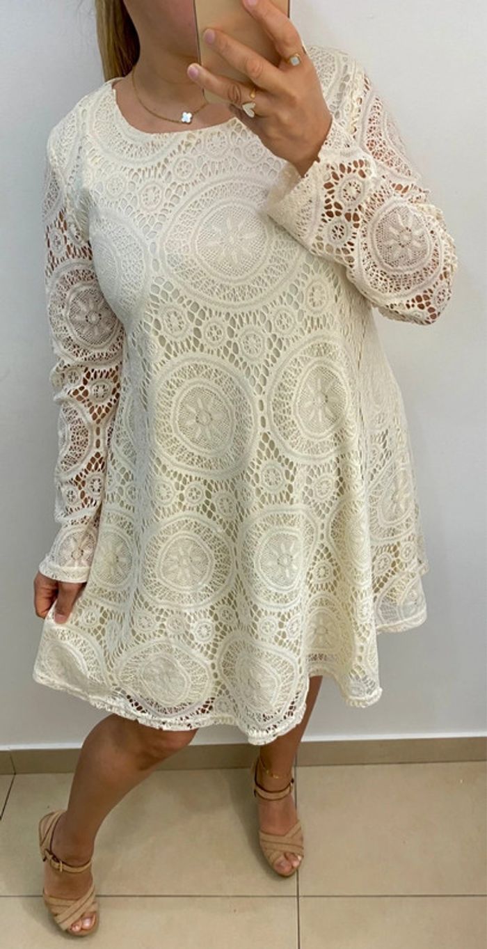 Jolie Robe En Crochet Taille M - photo numéro 4
