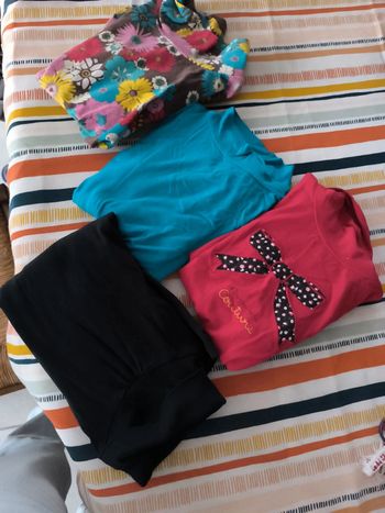 Lot de 4 tee shirts col roulé manches longues 8 ans