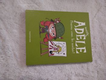 Lot 2 livres mortelle adele 