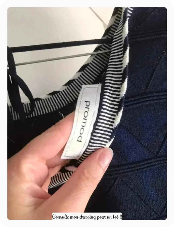 Pull marine avec noeud dans le dos - photo numéro 4