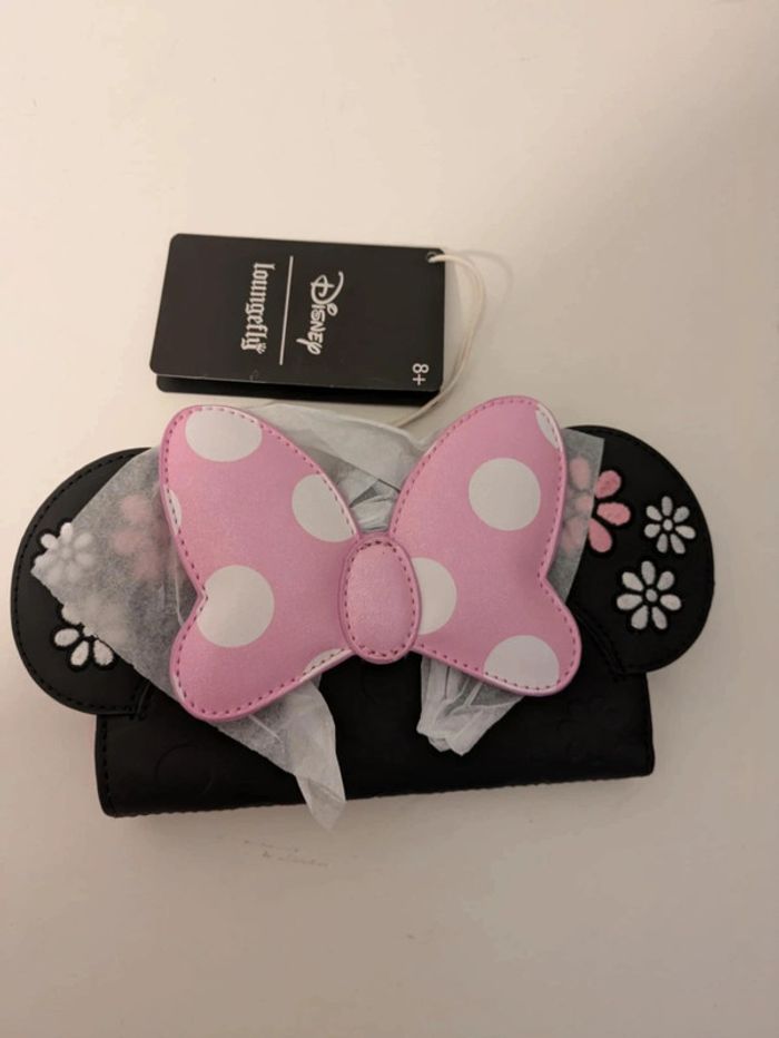 Loungefly portefeuille Minnie floral rock the dots