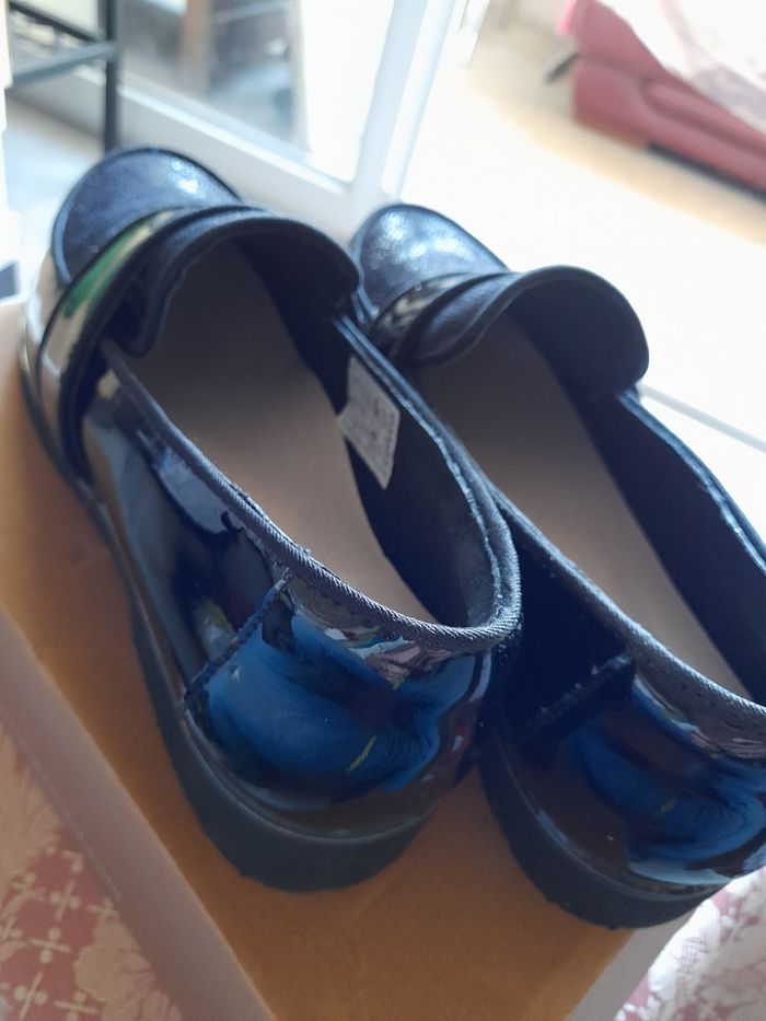 MOCASSINS FEMME  " DAMART" TAILLE  39.5 - photo numéro 2