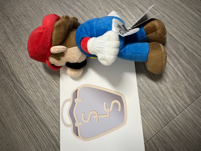 Super Mario - Peluche Mario - photo numéro 4