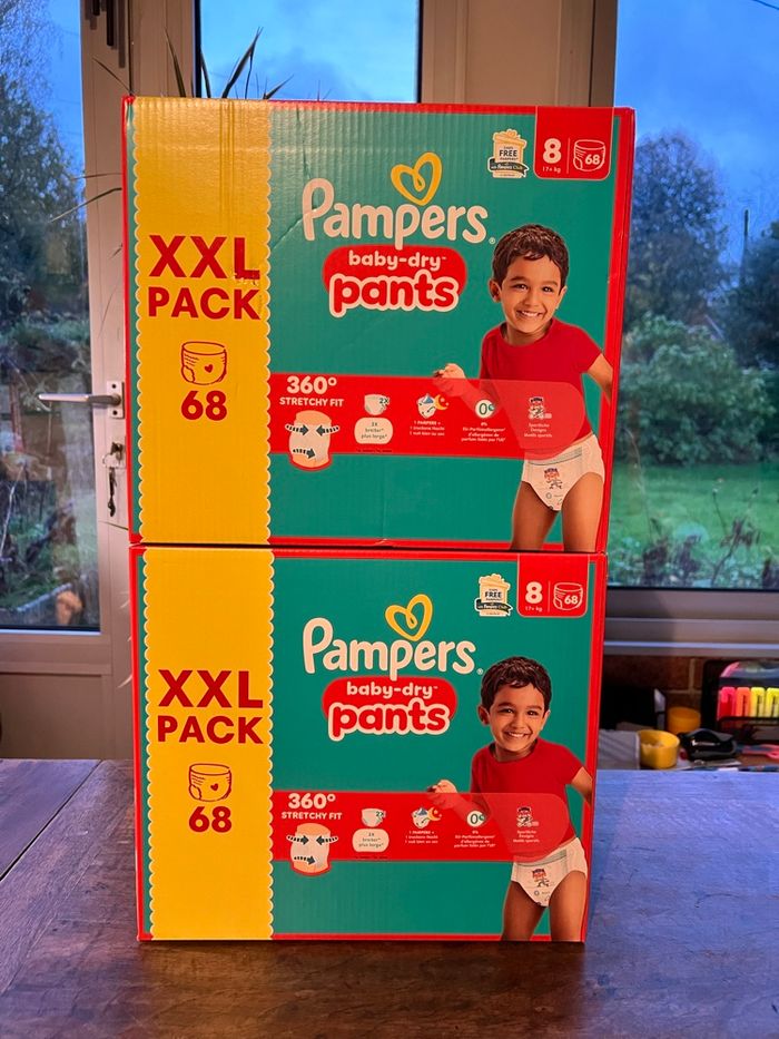 Lot 2 cartons couche culottes Pampers taille 8