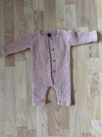 Combinaison rose en laine 