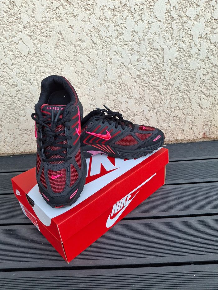 Nike Air Pegasus 2k5 Red Fire Taille 40 Neuve