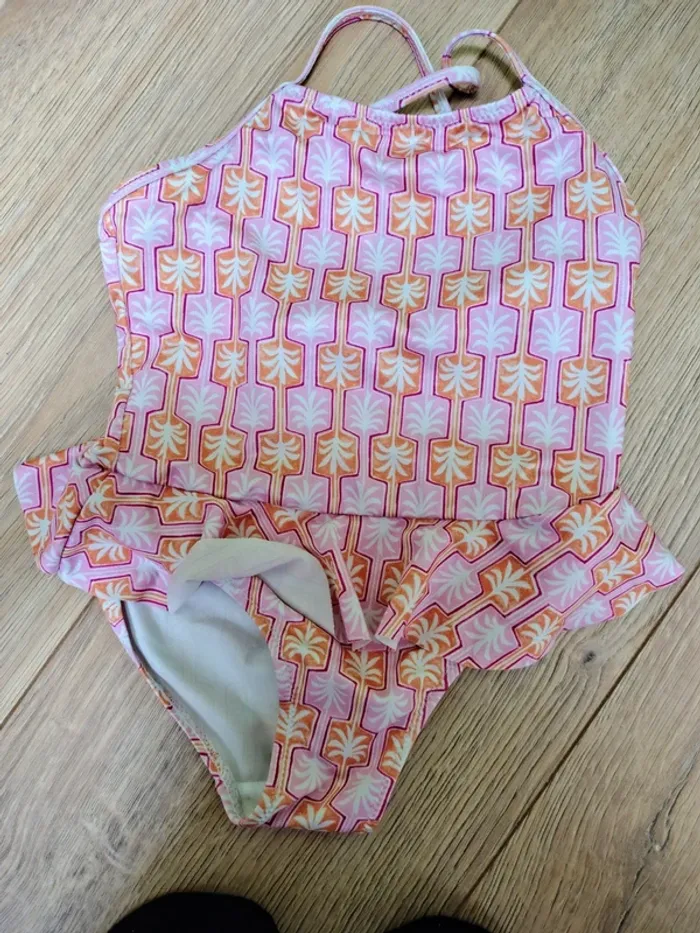 Maillot de bain zara 3 4 ans croisé dans le dos une pièce