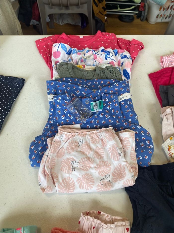 Lot de vêtement bébé fille - photo numéro 3