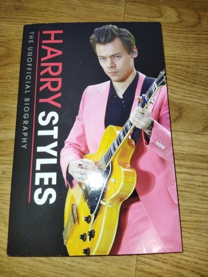 Harry styles biographie livre/ the unofficial biography