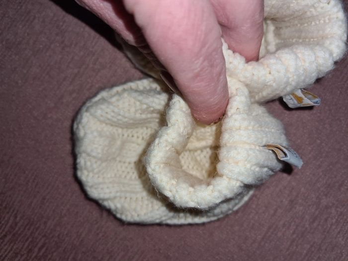 Chaussons en laine neuf 6 mois neuf - photo numéro 2