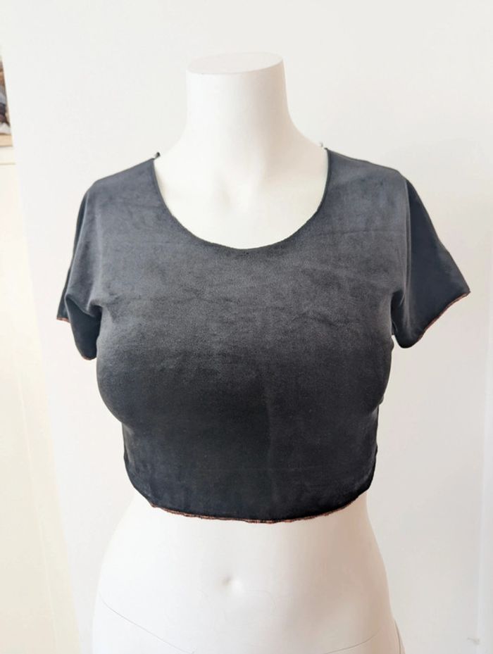 Top court noir velours taille 40 L