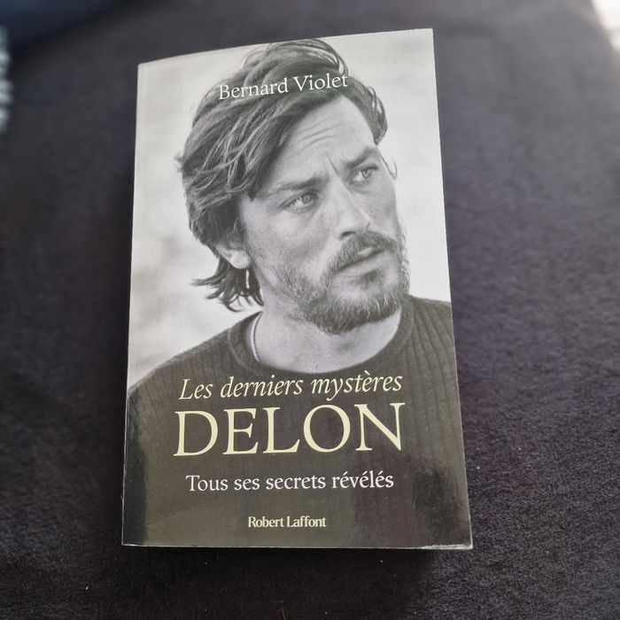 Livre de Bernard Violet