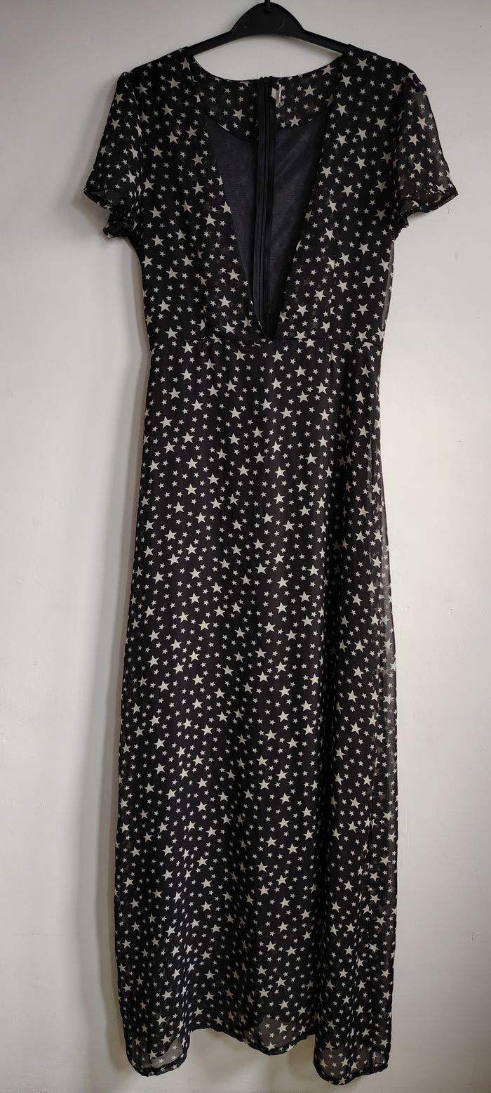 Robe longue noire étoilée fluide – décolleté plongeant – Taille M
