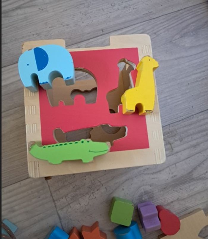 Cube d'activités d'éveil en bois - photo numéro 4