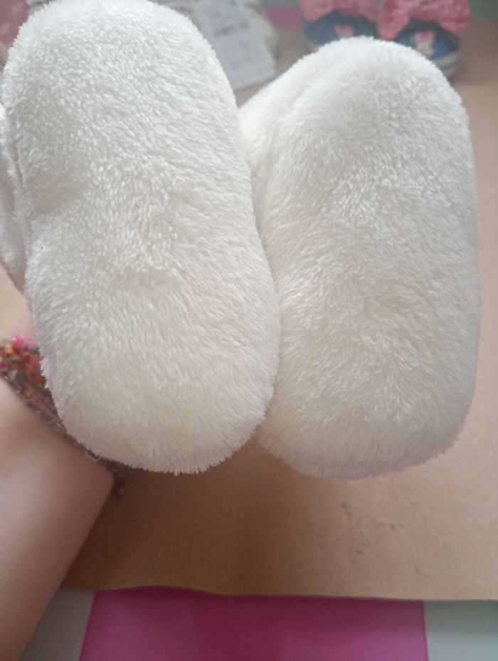 Chaussons bébé - photo numéro 2