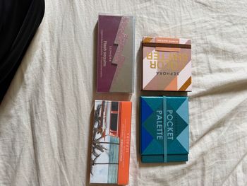 Lots 4 palettes d maquillage 