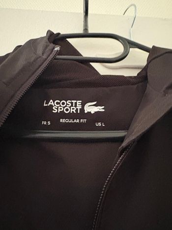 Je vend un survêtement lascote 