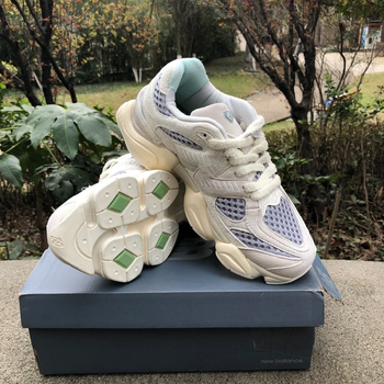 New Balance 9060 Beige 37