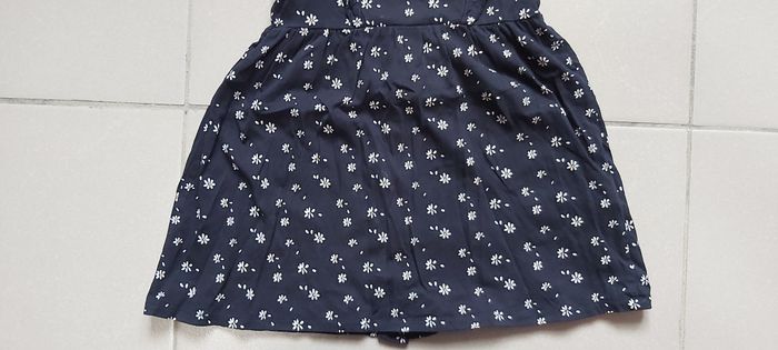 Robe sans manche 18 mois - photo numéro 3