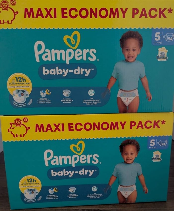 Lot de 2 cartons Pampers baby dry taille 5
