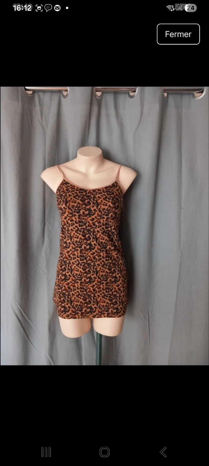 Très jolie haut taille L Kiabi