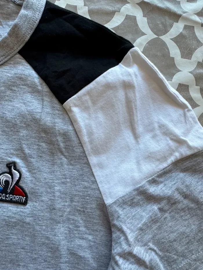 Très beau t shirt le coq sportif XS - photo numéro 2