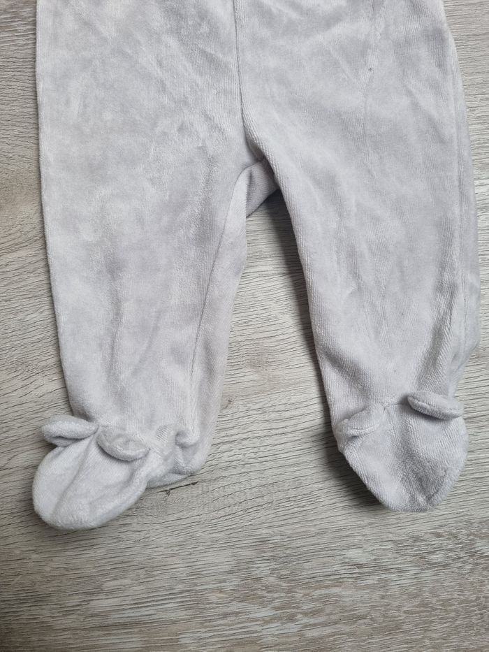 ​Pyjama Bébé 6 Mois Velours Doux Gris Éléphant Tres Bonne Etat - photo numéro 3