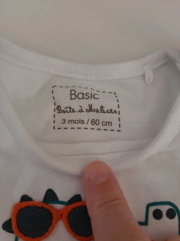 Tee shirt 3 mois - photo numéro 2