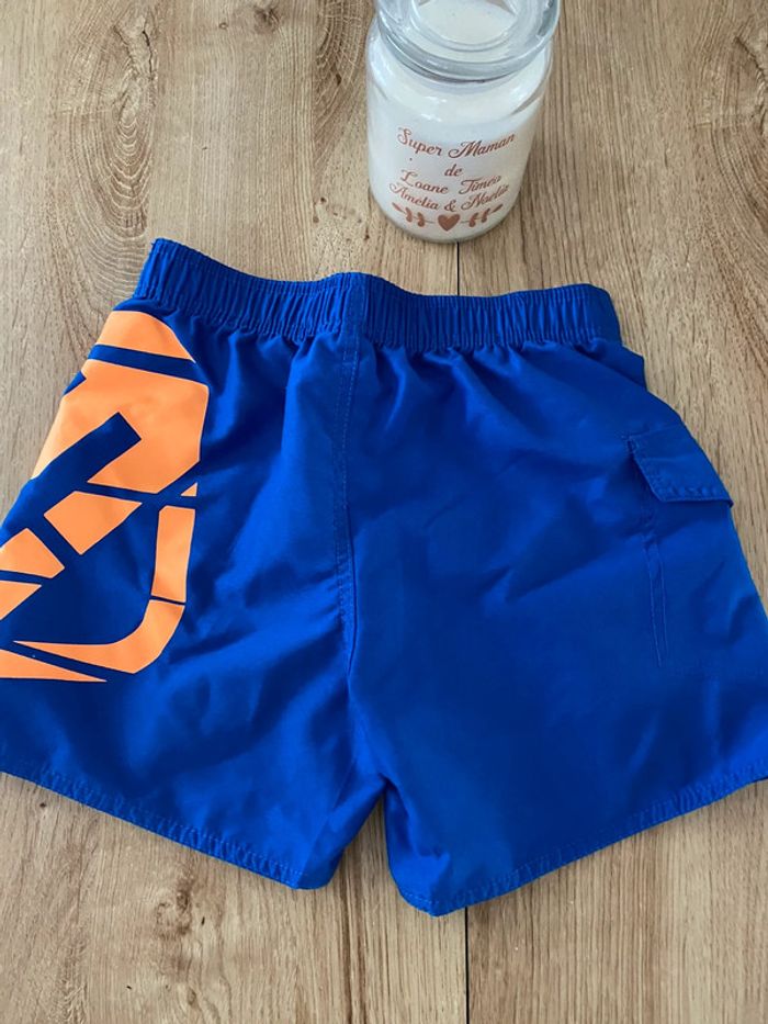 Short de bain 8/10 ans - photo numéro 5