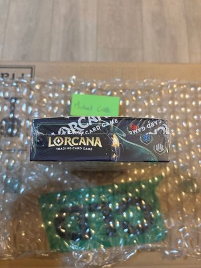 Display 24 Boosters Lorcana - Lueurs dans les Profondeurs - photo numéro 6