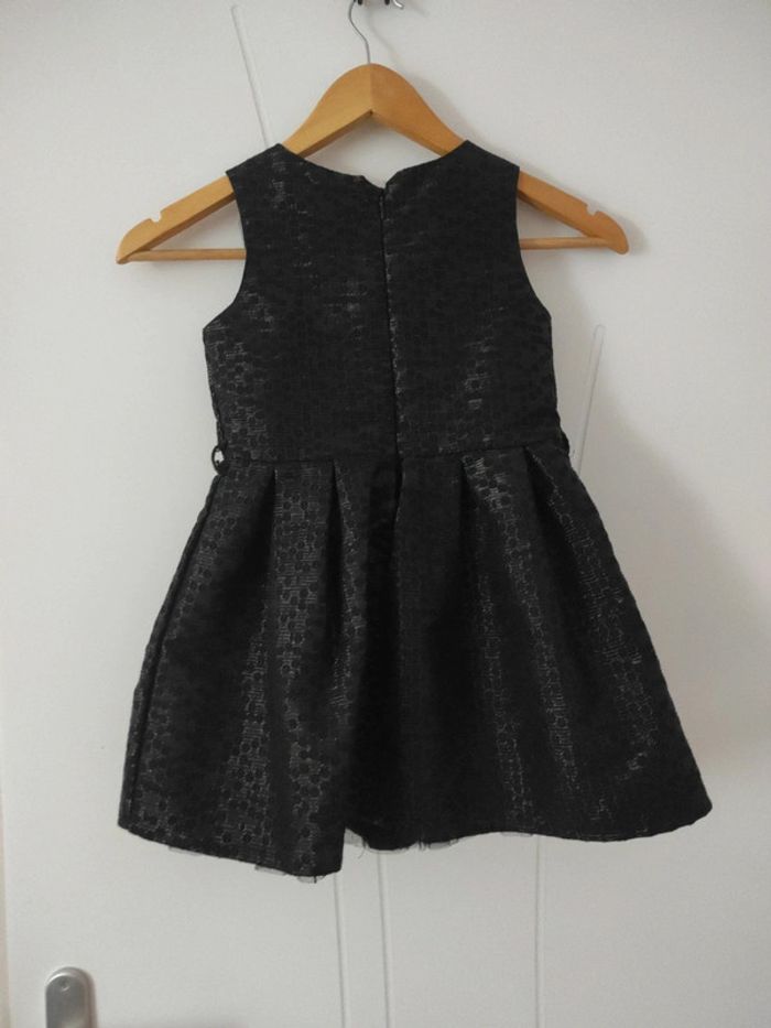 Robe de cérémonie 6 ans - photo numéro 3