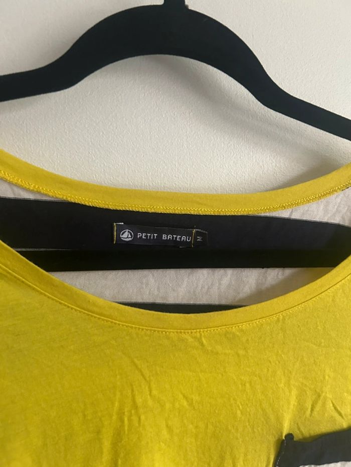 Joli t-shirt jaune et rayures • style Petit Bateau • Taille M - photo numéro 3