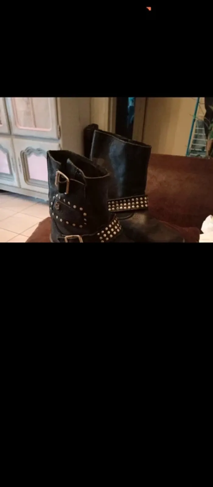 Paire de bottine en cuir cloutées , - photo numéro 6