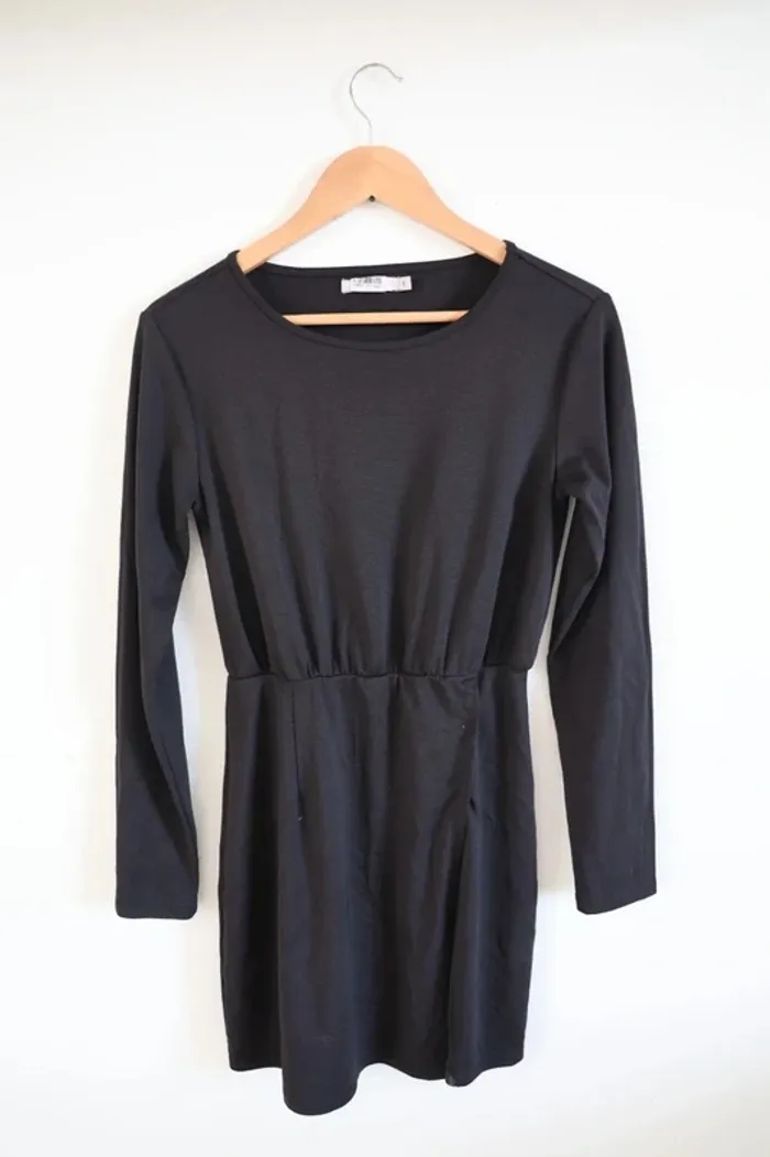 C39 robe noir Le Closet S