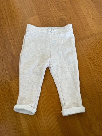 Jogging doux confort full Tape à l’œil taille 9 mois très bon état