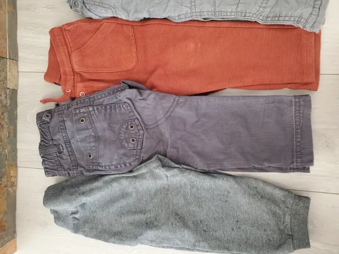Lot pantalon 24 mois - photo numéro 2