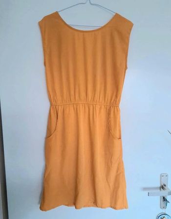 Robe moutarde
