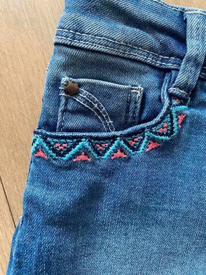 Short en Jean impeccable - photo numéro 2
