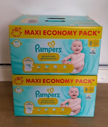 Lot couches Pampers premium taille 2