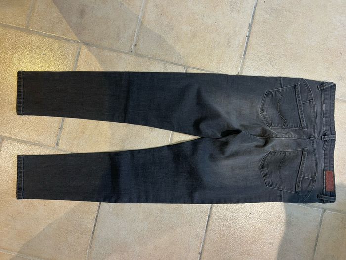 Jean femme rica Lewis taille 40 - photo numéro 2
