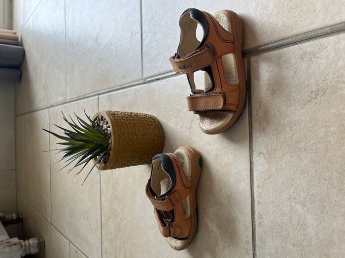 Sandales garçon taille 24 - photo numéro 3