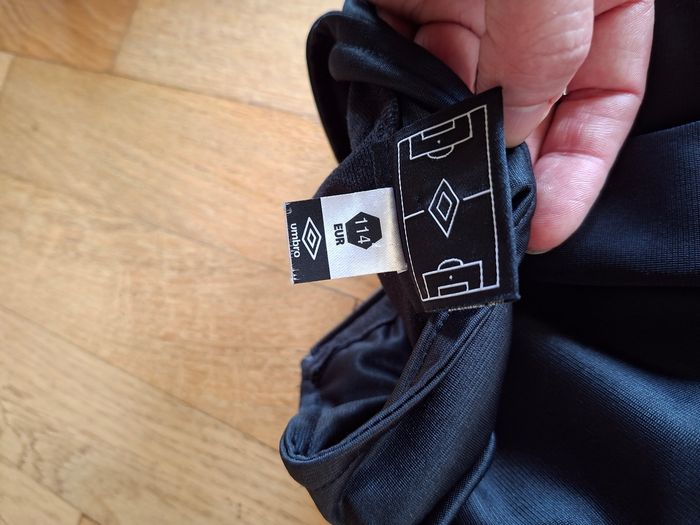 Veste de survêtement Umbro 6 ans - photo numéro 6